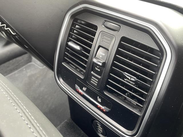 Used Porsche Macan Base 2017 | Blasius Federal Road. Brookfield, Connecticut Used Porsche Macan Base 2017 | Blasius Federal Road. Brookfield, Connecticut