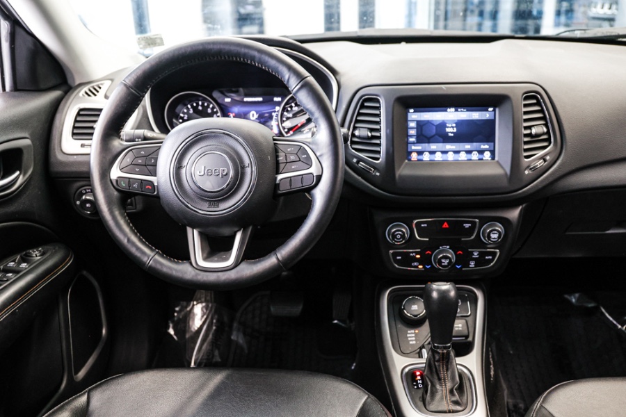 2019 Jeep Compass Latitude 4x4, available for sale in ELMONT, New York | 26 Motors Long Island. ELMONT, New York 2019 Jeep Compass Latitude 4x4, available for sale in ELMONT, New York | 26 Motors Long Island. ELMONT, New York