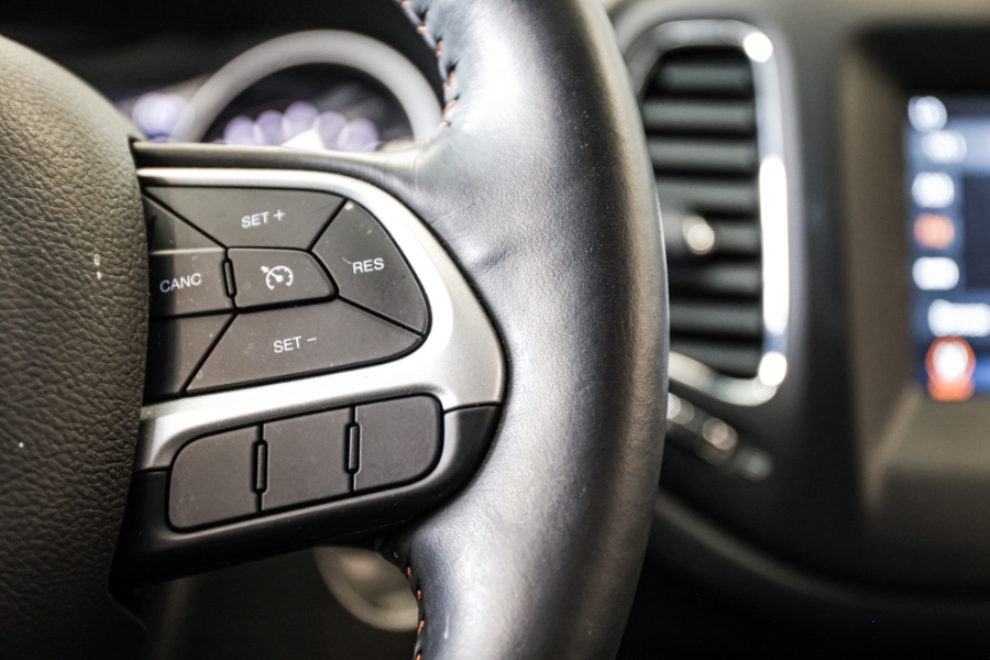 2019 Jeep Compass Latitude 4x4, available for sale in ELMONT, New York | 26 Motors Long Island. ELMONT, New York 2019 Jeep Compass Latitude 4x4, available for sale in ELMONT, New York | 26 Motors Long Island. ELMONT, New York