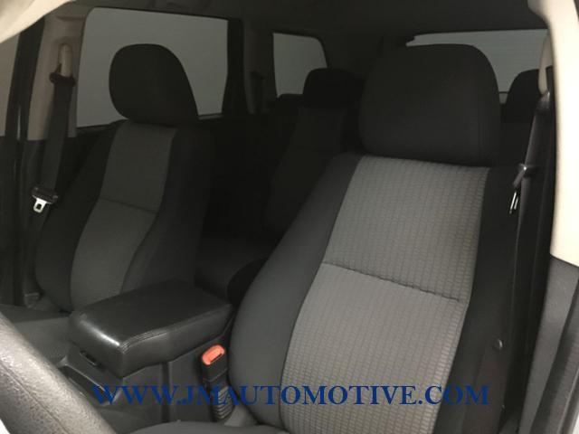 2010 Jeep Grand Cherokee 4WD 4dr Laredo, available for sale in Naugatuck, Connecticut | J&M Automotive Sls&Svc LLC. Naugatuck, Connecticut 2010 Jeep Grand Cherokee 4WD 4dr Laredo, available for sale in Naugatuck, Connecticut | J&M Automotive Sls&Svc LLC. Naugatuck, Connecticut