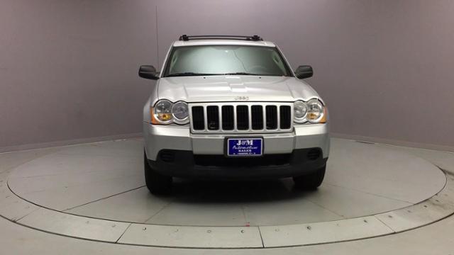 2010 Jeep Grand Cherokee 4WD 4dr Laredo, available for sale in Naugatuck, Connecticut | J&M Automotive Sls&Svc LLC. Naugatuck, Connecticut 2010 Jeep Grand Cherokee 4WD 4dr Laredo, available for sale in Naugatuck, Connecticut | J&M Automotive Sls&Svc LLC. Naugatuck, Connecticut