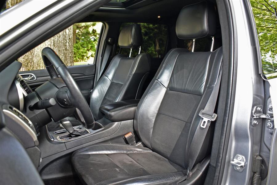 Used Jeep Grand Cherokee Laredo 4x4 4dr SUV 2018 | Camy Cars. Great Neck, New York Used Jeep Grand Cherokee Laredo 4x4 4dr SUV 2018 | Camy Cars. Great Neck, New York