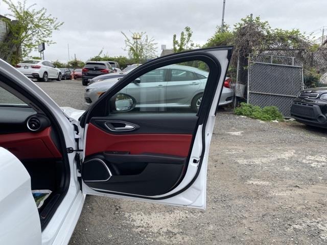Used Alfa Romeo Giulia Sport 2019 | Victory Cars Central. Levittown, New York Used Alfa Romeo Giulia Sport 2019 | Victory Cars Central. Levittown, New York