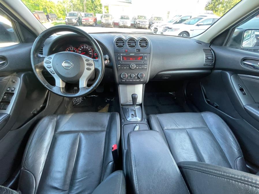 2009 Nissan Altima 3.5 SL Sunroof & Leather, available for sale in East Windsor, Connecticut | Toro Auto. East Windsor, Connecticut 2009 Nissan Altima 3.5 SL Sunroof & Leather, available for sale in East Windsor, Connecticut | Toro Auto. East Windsor, Connecticut
