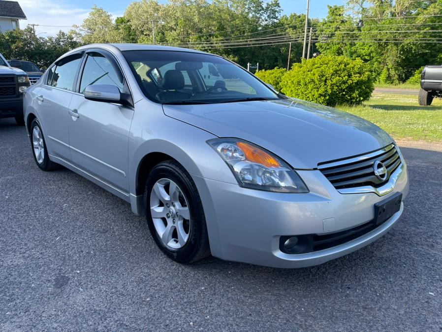 2009 Nissan Altima 3.5 SL Sunroof & Leather, available for sale in East Windsor, Connecticut | Toro Auto. East Windsor, Connecticut 2009 Nissan Altima 3.5 SL Sunroof & Leather, available for sale in East Windsor, Connecticut | Toro Auto. East Windsor, Connecticut