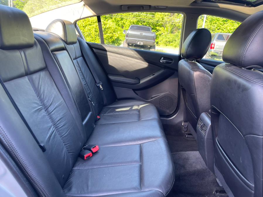 2009 Nissan Altima 3.5 SL Sunroof & Leather, available for sale in East Windsor, Connecticut | Toro Auto. East Windsor, Connecticut 2009 Nissan Altima 3.5 SL Sunroof & Leather, available for sale in East Windsor, Connecticut | Toro Auto. East Windsor, Connecticut