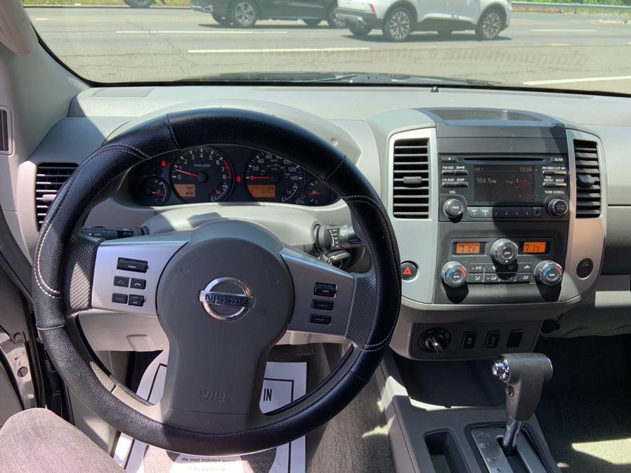 Used Nissan Frontier 4WD Crew Cab SWB Auto S 2013 | Bridge Motors LLC. Derby, Connecticut Used Nissan Frontier 4WD Crew Cab SWB Auto S 2013 | Bridge Motors LLC. Derby, Connecticut