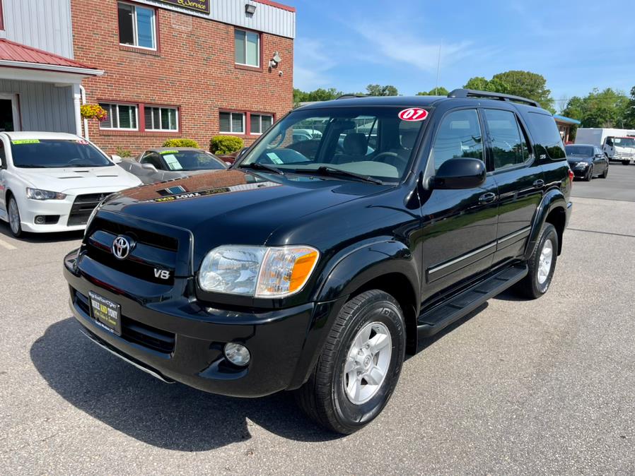 2007 Toyota Sequoia 4WD 4dr SR5 (Natl), available for sale in South Windsor, Connecticut | Mike And Tony Auto Sales, Inc. South Windsor, Connecticut