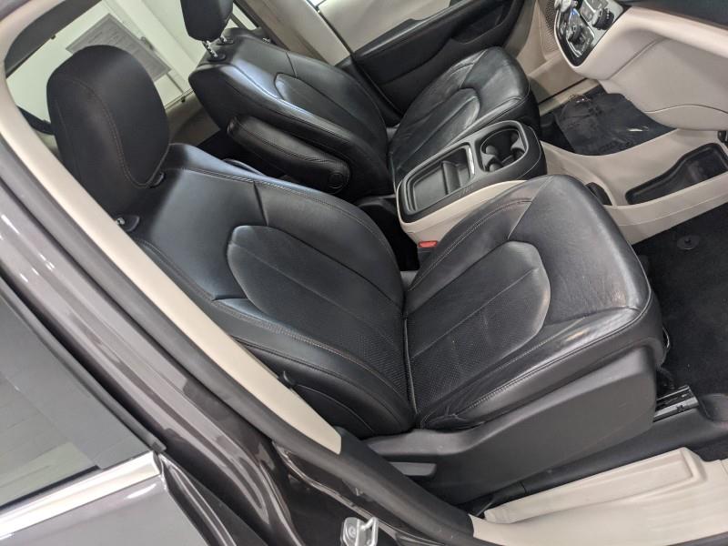 Used Chrysler Pacifica Touring L 2020 | Car Revolution. Maple Shade, New Jersey Used Chrysler Pacifica Touring L 2020 | Car Revolution. Maple Shade, New Jersey