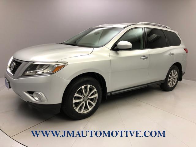 2014 Nissan Pathfinder 4WD 4dr SV, available for sale in Naugatuck, Connecticut | J&M Automotive Sls&Svc LLC. Naugatuck, Connecticut