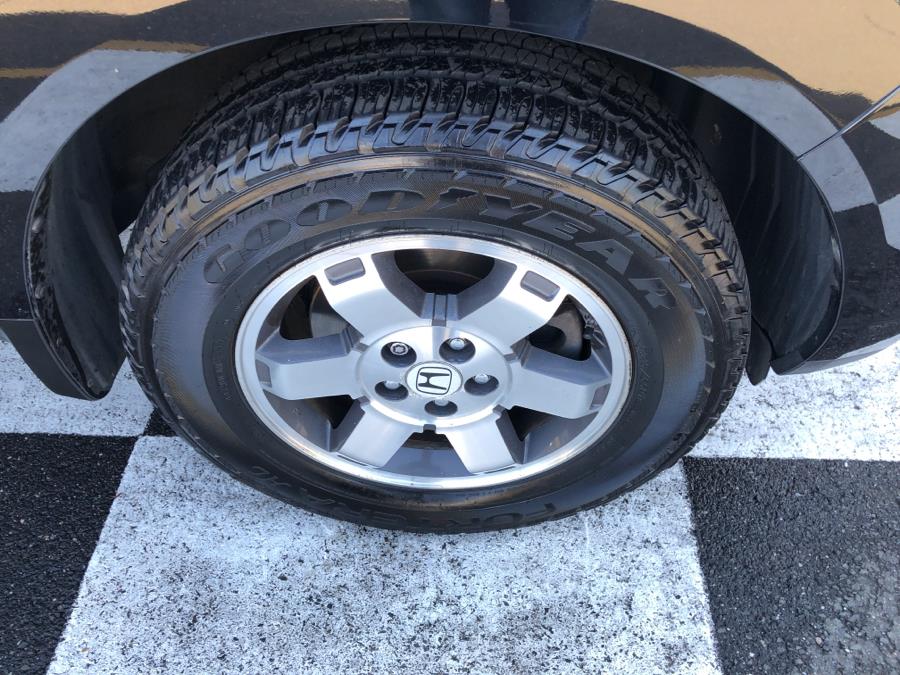 2010 Honda Pilot 4WD 4dr Touring w/Navi, available for sale in Waterbury, Connecticut | National Auto Brokers, Inc.. Waterbury, Connecticut 2010 Honda Pilot 4WD 4dr Touring w/Navi, available for sale in Waterbury, Connecticut | National Auto Brokers, Inc.. Waterbury, Connecticut