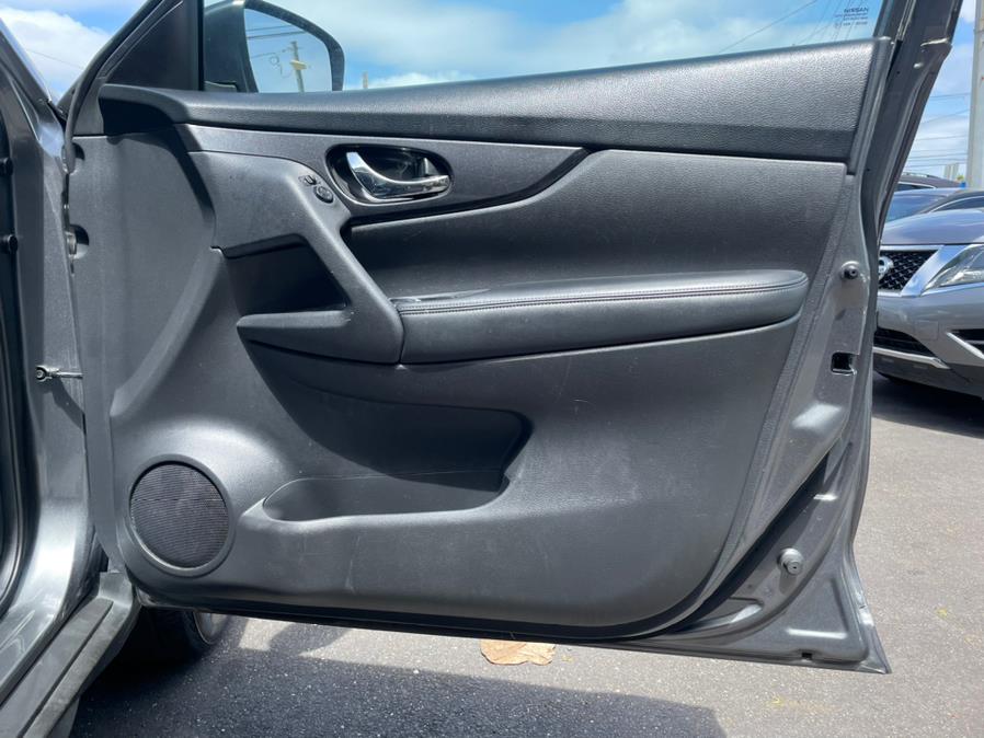 2017 Nissan Rogue AWD S. CLEAN CARFAX!!!, available for sale in Elmont, New York | Sunrise of Elmont. Elmont, New York 2017 Nissan Rogue AWD S. CLEAN CARFAX!!!, available for sale in Elmont, New York | Sunrise of Elmont. Elmont, New York
