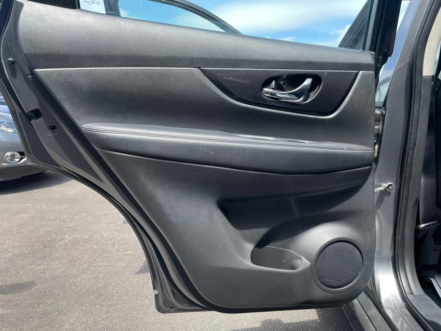 2017 Nissan Rogue AWD S. CLEAN CARFAX!!!, available for sale in Elmont, New York | Sunrise of Elmont. Elmont, New York 2017 Nissan Rogue AWD S. CLEAN CARFAX!!!, available for sale in Elmont, New York | Sunrise of Elmont. Elmont, New York