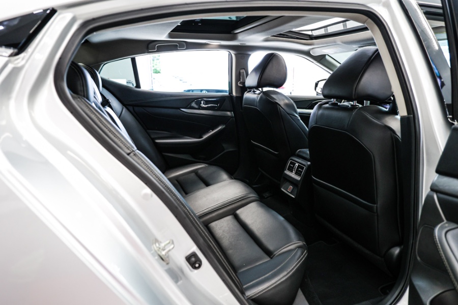 2018 Nissan Maxima SL 3.5L, available for sale in ELMONT, New York | 26 Motors Long Island. ELMONT, New York 2018 Nissan Maxima SL 3.5L, available for sale in ELMONT, New York | 26 Motors Long Island. ELMONT, New York