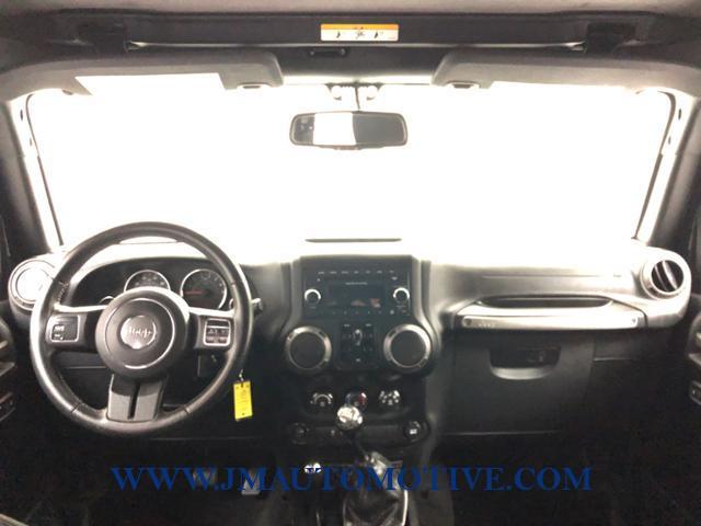 2015 Jeep Wrangler Unlimited 4WD 4dr Sport, available for sale in Naugatuck, Connecticut | J&M Automotive Sls&Svc LLC. Naugatuck, Connecticut 2015 Jeep Wrangler Unlimited 4WD 4dr Sport, available for sale in Naugatuck, Connecticut | J&M Automotive Sls&Svc LLC. Naugatuck, Connecticut