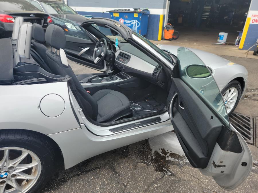 Used BMW Z4 2dr Roadster 2.5i 2005 | Eugen's Auto Sales & Repairs. Philadelphia, Pennsylvania Used BMW Z4 2dr Roadster 2.5i 2005 | Eugen's Auto Sales & Repairs. Philadelphia, Pennsylvania