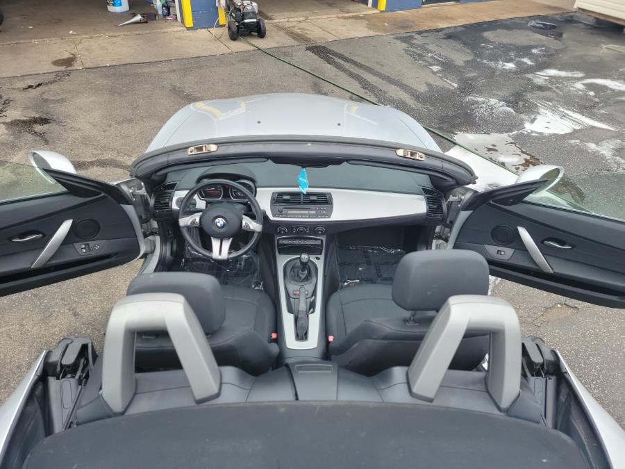 Used BMW Z4 2dr Roadster 2.5i 2005 | Eugen's Auto Sales & Repairs. Philadelphia, Pennsylvania Used BMW Z4 2dr Roadster 2.5i 2005 | Eugen's Auto Sales & Repairs. Philadelphia, Pennsylvania