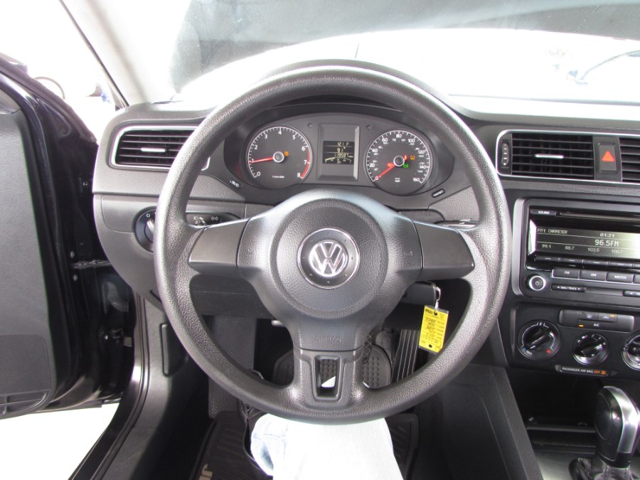 Used Volkswagen Jetta Sedan 4dr Auto S *Ltd Avail* 2013 | VIP Auto Enterprise, Inc. Orlando, Florida Used Volkswagen Jetta Sedan 4dr Auto S *Ltd Avail* 2013 | VIP Auto Enterprise, Inc. Orlando, Florida