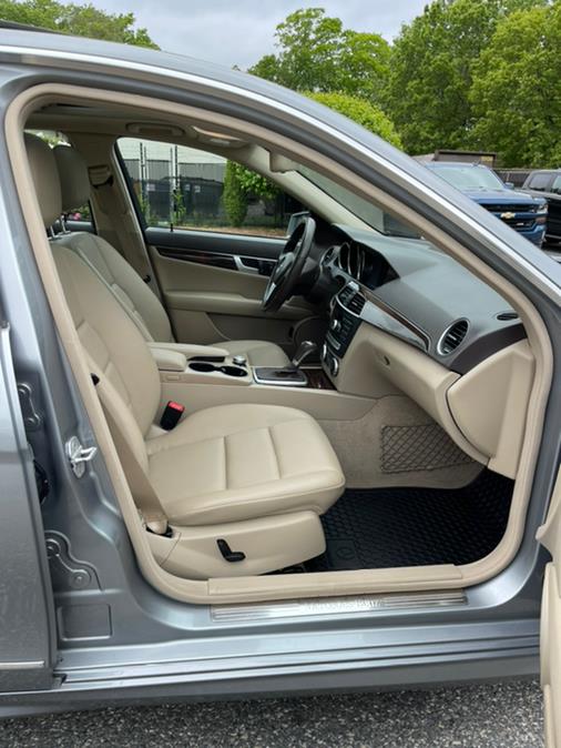 Used Mercedes-Benz C-Class 4dr Sdn C300 Luxury 4MATIC 2013 | New Beginning Auto Service Inc . Ashland , Massachusetts Used Mercedes-Benz C-Class 4dr Sdn C300 Luxury 4MATIC 2013 | New Beginning Auto Service Inc . Ashland , Massachusetts