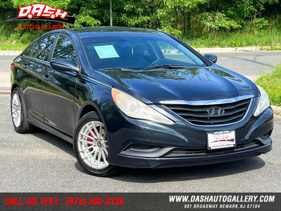 2013 Hyundai Sonata 4dr Sdn 2.4L Auto GLS *Ltd Avail*, available for sale in Newark, New Jersey | Dash Auto Gallery Inc.. Newark, New Jersey