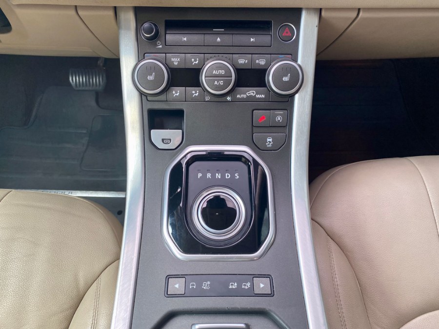 Used Land Rover Range Rover Evoque 5dr HB SE Premium 2016 | RT Auto Center LLC. Newark, New Jersey Used Land Rover Range Rover Evoque 5dr HB SE Premium 2016 | RT Auto Center LLC. Newark, New Jersey