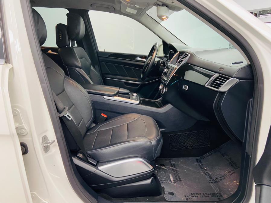 2015 Mercedes-Benz GL-Class 4MATIC 4dr GL 550, available for sale in Linden, New Jersey | East Coast Auto Group. Linden, New Jersey 2015 Mercedes-Benz GL-Class 4MATIC 4dr GL 550, available for sale in Linden, New Jersey | East Coast Auto Group. Linden, New Jersey