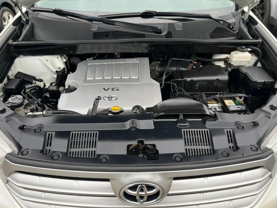 2012 Toyota Highlander 4WD 4dr V6 Limited (Natl), available for sale in New Windsor, New York | Prestige Pre-Owned Motors Inc. New Windsor, New York 2012 Toyota Highlander 4WD 4dr V6 Limited (Natl), available for sale in New Windsor, New York | Prestige Pre-Owned Motors Inc. New Windsor, New York