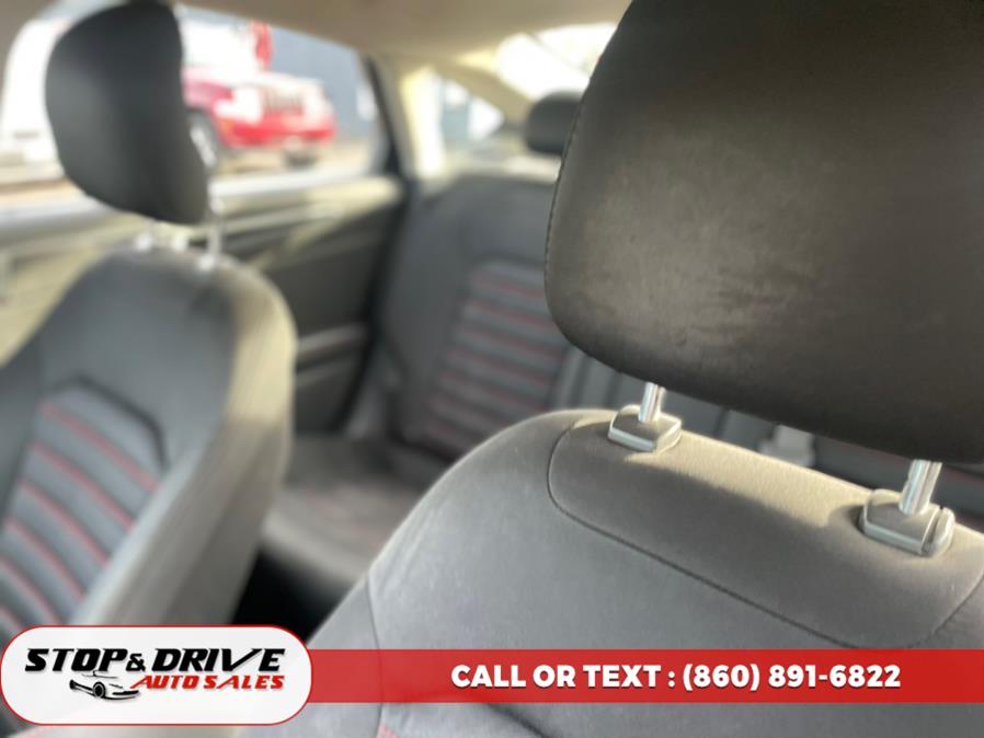 2014 Ford Fusion 4dr Sdn SE FWD, available for sale in East Windsor, Connecticut | Stop & Drive Auto Sales. East Windsor, Connecticut 2014 Ford Fusion 4dr Sdn SE FWD, available for sale in East Windsor, Connecticut | Stop & Drive Auto Sales. East Windsor, Connecticut