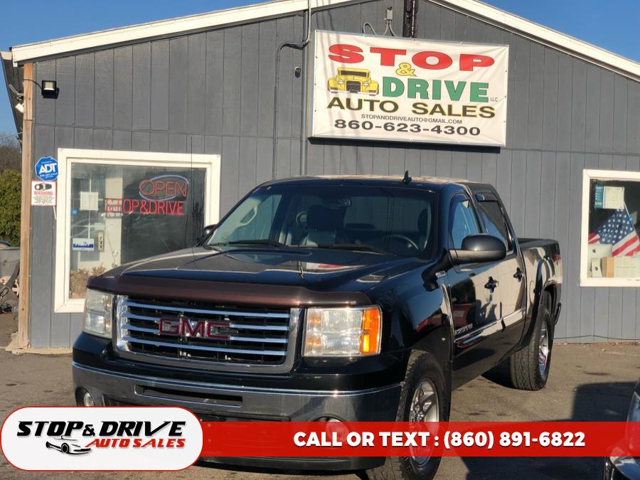 2009 GMC Sierra 1500 4WD Crew Cab 143.5" SLT, available for sale in East Windsor, Connecticut | Stop & Drive Auto Sales. East Windsor, Connecticut