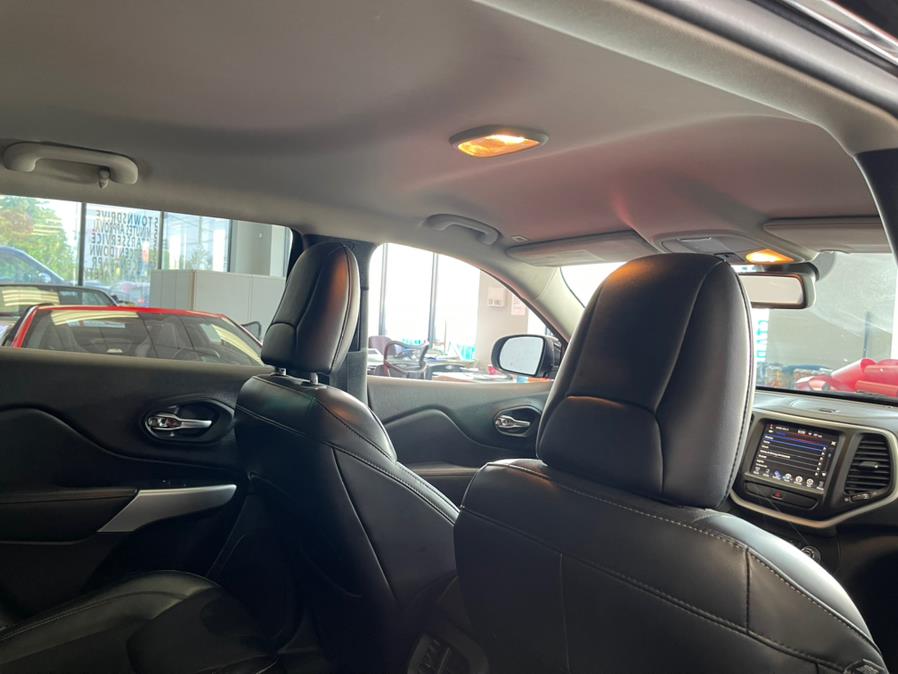 2018 Jeep Cherokee Latitude Plus FWD, available for sale in Inwood, New York | 5 Towns Drive. Inwood, New York 2018 Jeep Cherokee Latitude Plus FWD, available for sale in Inwood, New York | 5 Towns Drive. Inwood, New York