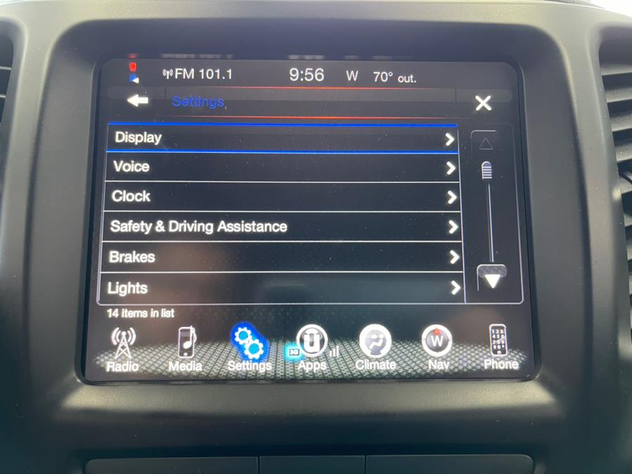2018 Jeep Cherokee Latitude Plus FWD, available for sale in Inwood, New York | 5 Towns Drive. Inwood, New York 2018 Jeep Cherokee Latitude Plus FWD, available for sale in Inwood, New York | 5 Towns Drive. Inwood, New York