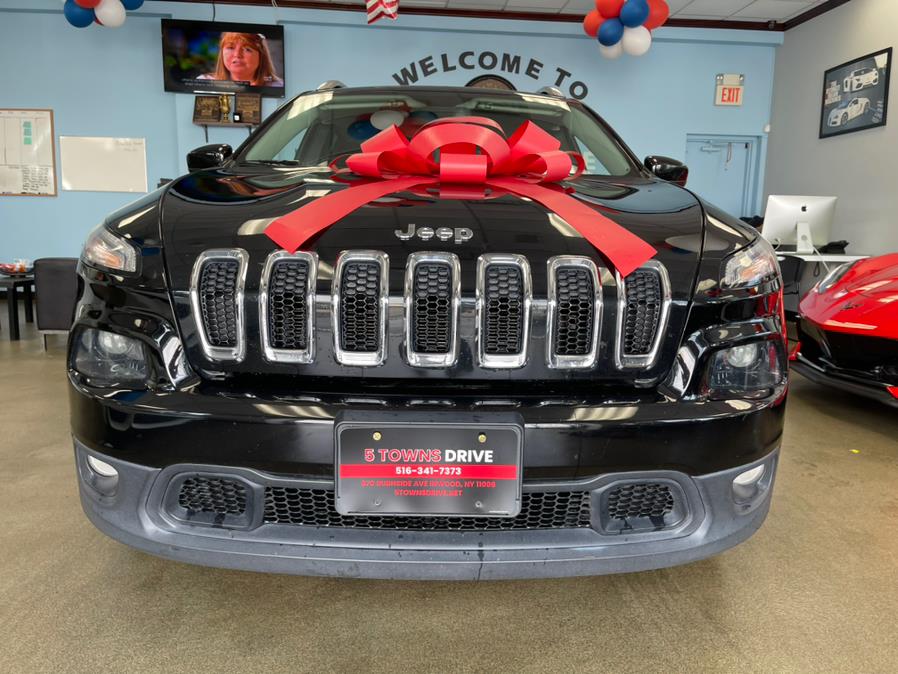 2018 Jeep Cherokee Latitude Plus FWD, available for sale in Inwood, New York | 5 Towns Drive. Inwood, New York 2018 Jeep Cherokee Latitude Plus FWD, available for sale in Inwood, New York | 5 Towns Drive. Inwood, New York