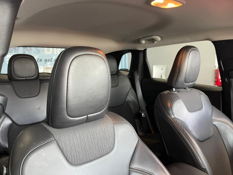 2018 Jeep Cherokee Latitude Plus FWD, available for sale in Inwood, New York | 5 Towns Drive. Inwood, New York 2018 Jeep Cherokee Latitude Plus FWD, available for sale in Inwood, New York | 5 Towns Drive. Inwood, New York