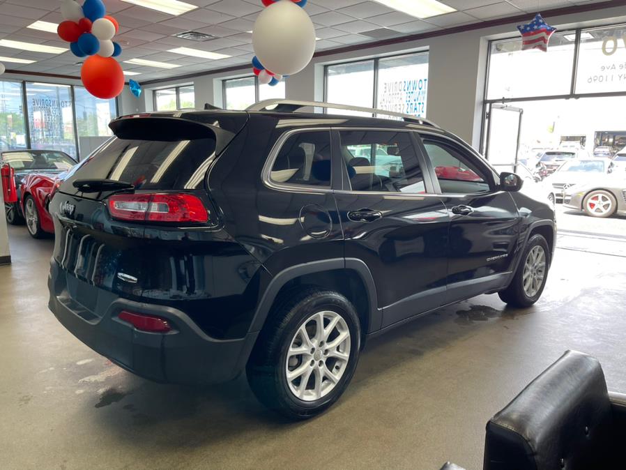2018 Jeep Cherokee Latitude Plus FWD, available for sale in Inwood, New York | 5 Towns Drive. Inwood, New York 2018 Jeep Cherokee Latitude Plus FWD, available for sale in Inwood, New York | 5 Towns Drive. Inwood, New York