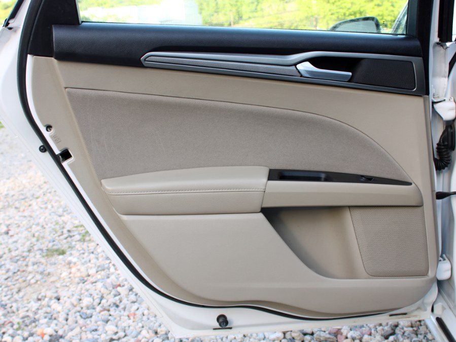 2019 Ford Fusion Hybrid SE, available for sale in Great Neck, New York | Auto Expo Ent Inc.. Great Neck, New York 2019 Ford Fusion Hybrid SE, available for sale in Great Neck, New York | Auto Expo Ent Inc.. Great Neck, New York