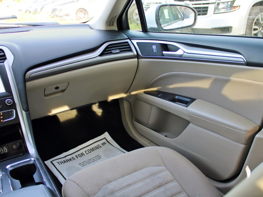 2019 Ford Fusion Hybrid SE, available for sale in Great Neck, New York | Auto Expo Ent Inc.. Great Neck, New York 2019 Ford Fusion Hybrid SE, available for sale in Great Neck, New York | Auto Expo Ent Inc.. Great Neck, New York