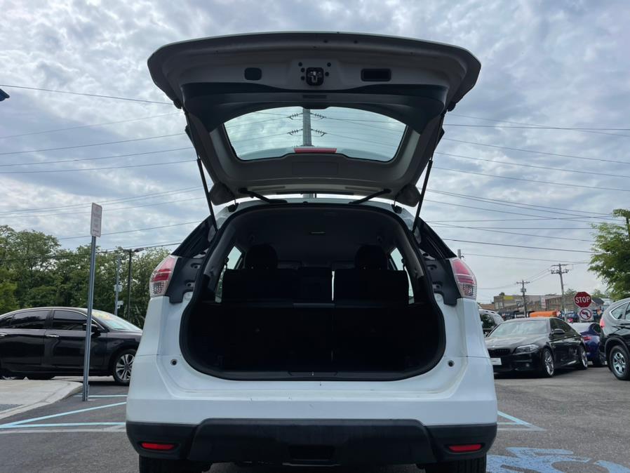 2016 Nissan Rogue S. CLEAN CARFAX!, available for sale in Elmont, New York | Sunrise of Elmont. Elmont, New York 2016 Nissan Rogue S. CLEAN CARFAX!, available for sale in Elmont, New York | Sunrise of Elmont. Elmont, New York