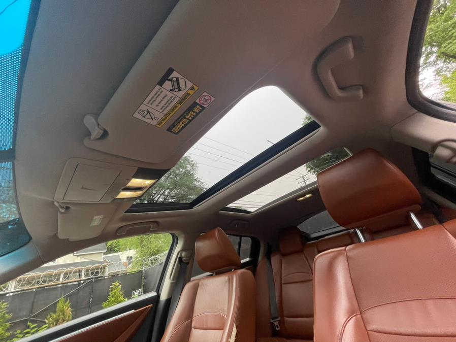 Used Acura ZDX AWD 4dr Tech Pkg 2010 | Car Time LLC. Waterbury, Connecticut Used Acura ZDX AWD 4dr Tech Pkg 2010 | Car Time LLC. Waterbury, Connecticut
