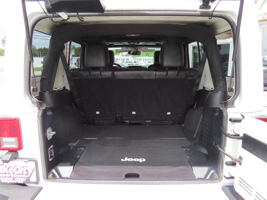 Used Jeep Wrangler Unlimited Sahara 4x4 4dr SUV 2016 | Lake City Exports Inc. Auburn, Maine Used Jeep Wrangler Unlimited Sahara 4x4 4dr SUV 2016 | Lake City Exports Inc. Auburn, Maine
