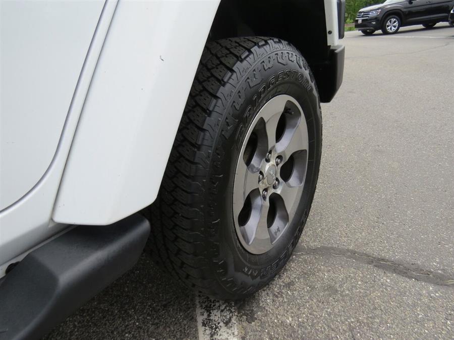 Used Jeep Wrangler Unlimited Sahara 4x4 4dr SUV 2016 | Lake City Exports Inc. Auburn, Maine Used Jeep Wrangler Unlimited Sahara 4x4 4dr SUV 2016 | Lake City Exports Inc. Auburn, Maine