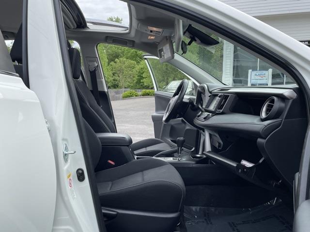Used Toyota Rav4 XLE 2017 | Blasius Federal Road. Brookfield, Connecticut Used Toyota Rav4 XLE 2017 | Blasius Federal Road. Brookfield, Connecticut