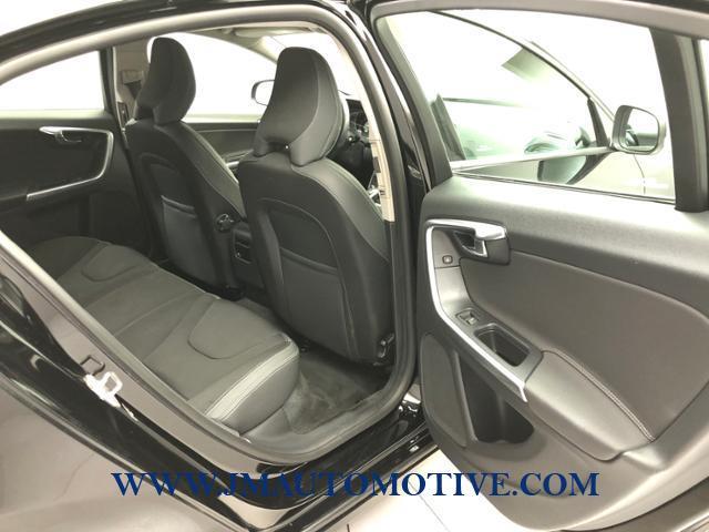 2014 Volvo S60 4dr Sdn T5 AWD, available for sale in Naugatuck, Connecticut | J&M Automotive Sls&Svc LLC. Naugatuck, Connecticut 2014 Volvo S60 4dr Sdn T5 AWD, available for sale in Naugatuck, Connecticut | J&M Automotive Sls&Svc LLC. Naugatuck, Connecticut