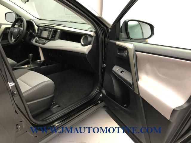 2014 Toyota Rav4 AWD 4dr XLE, available for sale in Naugatuck, Connecticut | J&M Automotive Sls&Svc LLC. Naugatuck, Connecticut 2014 Toyota Rav4 AWD 4dr XLE, available for sale in Naugatuck, Connecticut | J&M Automotive Sls&Svc LLC. Naugatuck, Connecticut