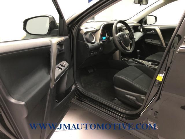 2015 Toyota Rav4 AWD 4dr XLE, available for sale in Naugatuck, Connecticut | J&M Automotive Sls&Svc LLC. Naugatuck, Connecticut 2015 Toyota Rav4 AWD 4dr XLE, available for sale in Naugatuck, Connecticut | J&M Automotive Sls&Svc LLC. Naugatuck, Connecticut
