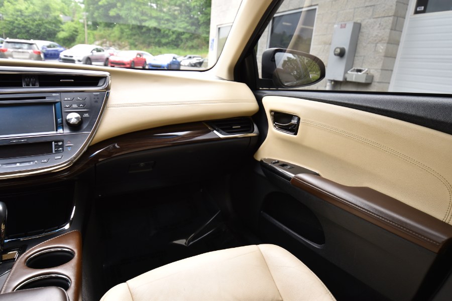 Used Toyota Avalon 4dr Sdn XLE Premium 2015 | Highline Car Connection. Waterbury, Connecticut Used Toyota Avalon 4dr Sdn XLE Premium 2015 | Highline Car Connection. Waterbury, Connecticut