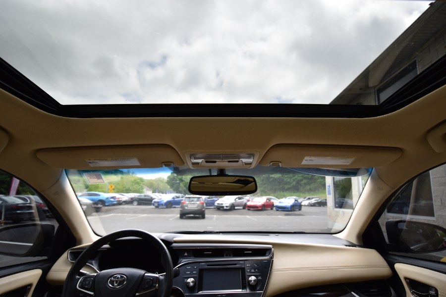 Used Toyota Avalon 4dr Sdn XLE Premium 2015 | Highline Car Connection. Waterbury, Connecticut Used Toyota Avalon 4dr Sdn XLE Premium 2015 | Highline Car Connection. Waterbury, Connecticut