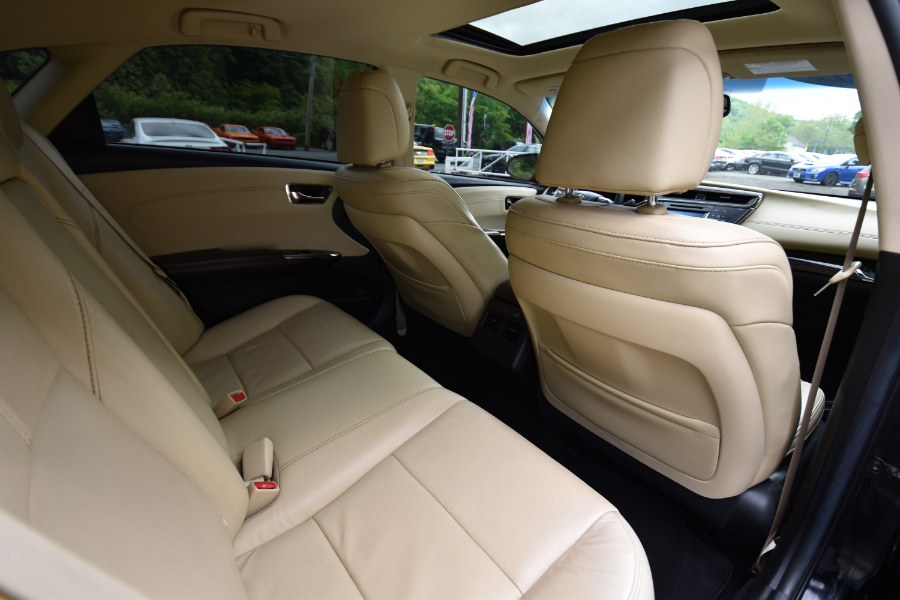 Used Toyota Avalon 4dr Sdn XLE Premium 2015 | Highline Car Connection. Waterbury, Connecticut Used Toyota Avalon 4dr Sdn XLE Premium 2015 | Highline Car Connection. Waterbury, Connecticut