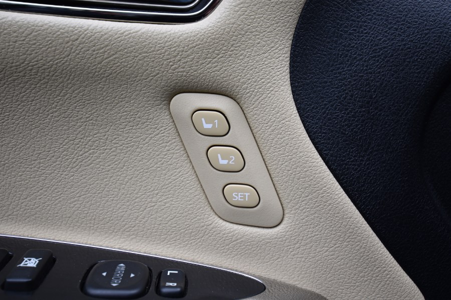 Used Toyota Avalon 4dr Sdn XLE Premium 2015 | Highline Car Connection. Waterbury, Connecticut Used Toyota Avalon 4dr Sdn XLE Premium 2015 | Highline Car Connection. Waterbury, Connecticut
