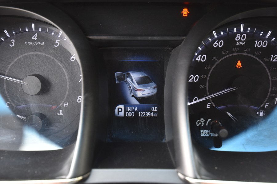 Used Toyota Avalon 4dr Sdn XLE Premium 2015 | Highline Car Connection. Waterbury, Connecticut Used Toyota Avalon 4dr Sdn XLE Premium 2015 | Highline Car Connection. Waterbury, Connecticut