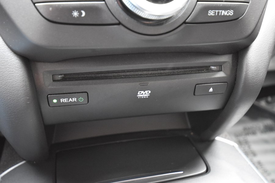 Used Acura MDX SH-AWD w/Advance/Entertainment Pkg 2017 | Highline Car Connection. Waterbury, Connecticut Used Acura MDX SH-AWD w/Advance/Entertainment Pkg 2017 | Highline Car Connection. Waterbury, Connecticut